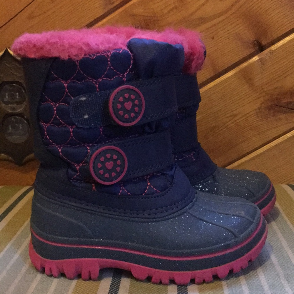 SOLD.Toddler girl winter boots